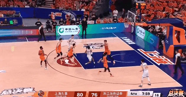 华体会体育app下载-累坏了！胡金秋篮下接球尝试强起，可惜直接脱手掉球失误出界